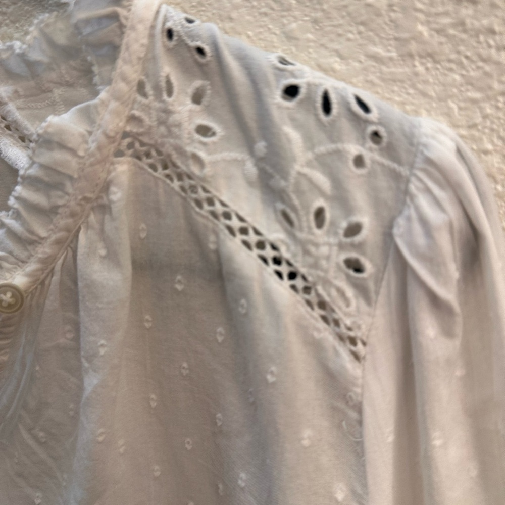 LOFT Women's White Eyelet Top. Petite Medium. - Picture 5 of 14